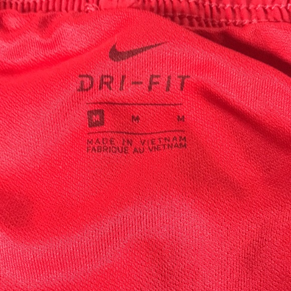 Red Nike shorts size medium-true to size - Picture 3 of 3